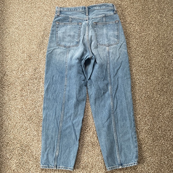 Abercrombie & Fitch High-Rise Jeans - Picture 2 of 3